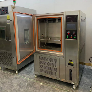 高低温试验箱照明灯注意事项